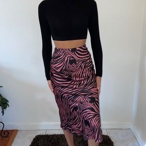 Pink zebra print skirt🦓